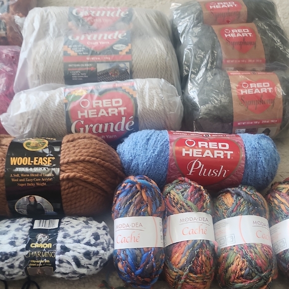 Assorted Yarn Collection - Picture 4 of 4